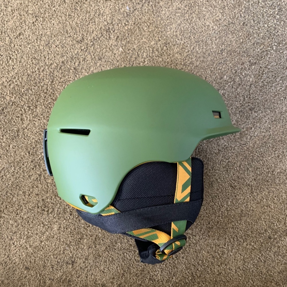 Burton anon helmet
